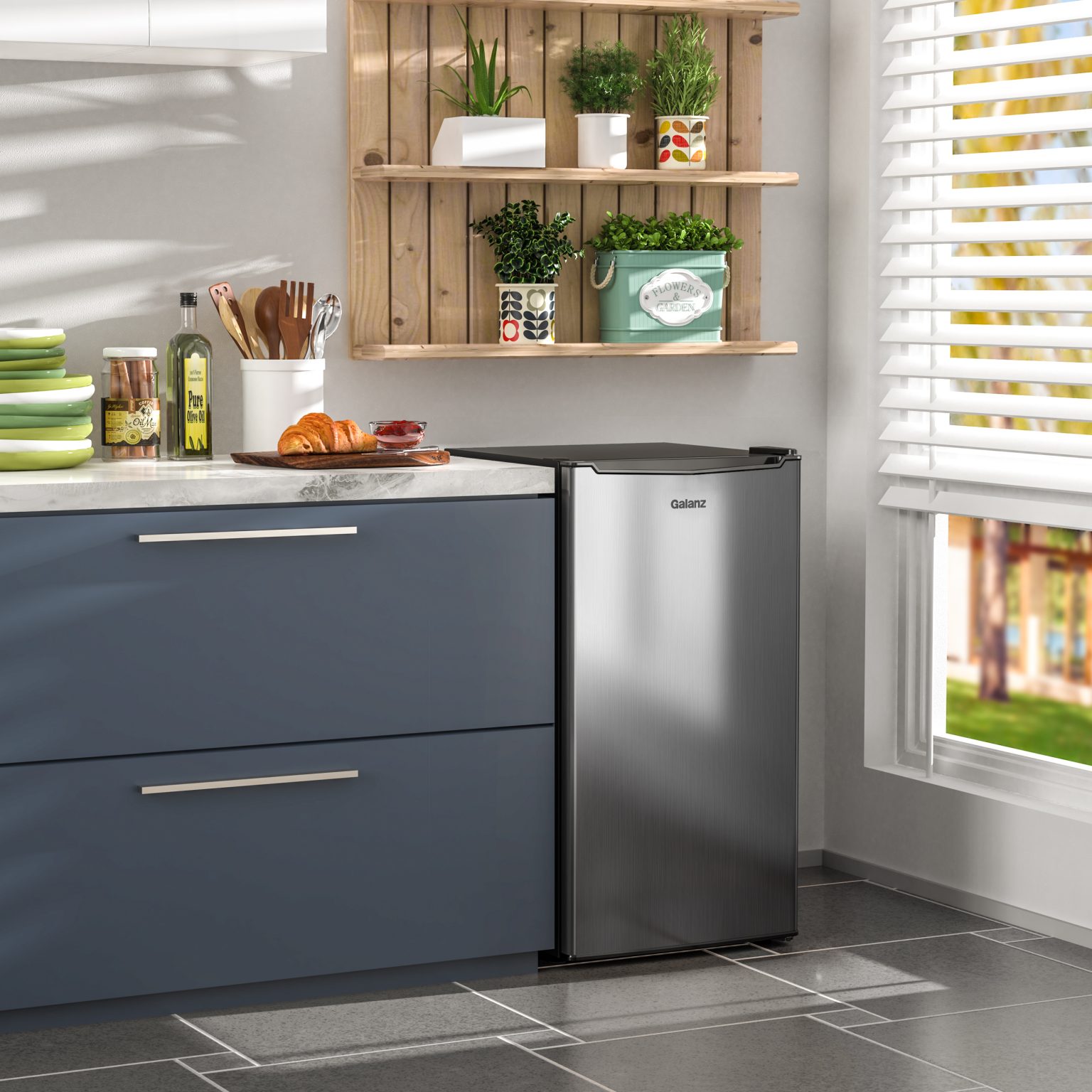 GLR33MS1E02 3.3 Cu Ft Compact Refrigerator Galanz Thoughtful