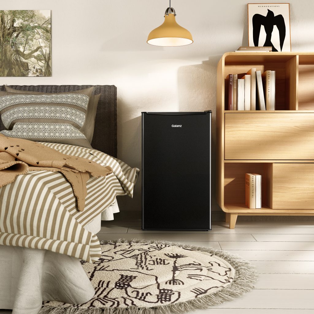 GLR33MS1E02 3.3 Cu Ft Compact Refrigerator Galanz Thoughtful